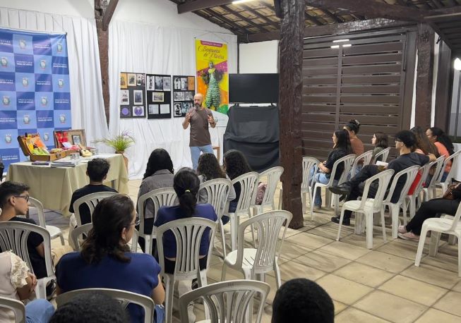 api-modulos/fotos/img/galeria_cat_culturais_534/534/13423/PALESTRA - CONCURSO ESCOLAS DA CULTURA - CIRCUITO DAS ARTES, NA ÁREA DE ATIVIDADES, 22.08.2025 (11).jpg
